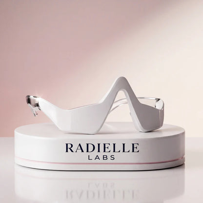 Solava  2-in-1 Red Light Therapy + EMS To Erase Eye Bags